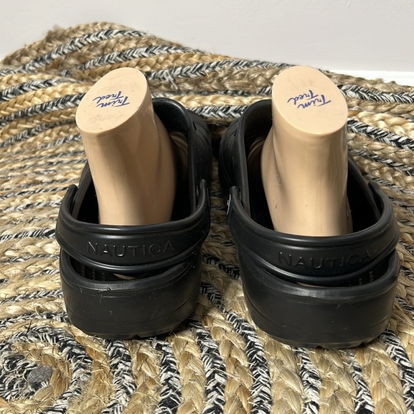 NAUTICA Women’s Black Cut Out Slide On Mules Clogs Size 8 - Picture 3 of 7